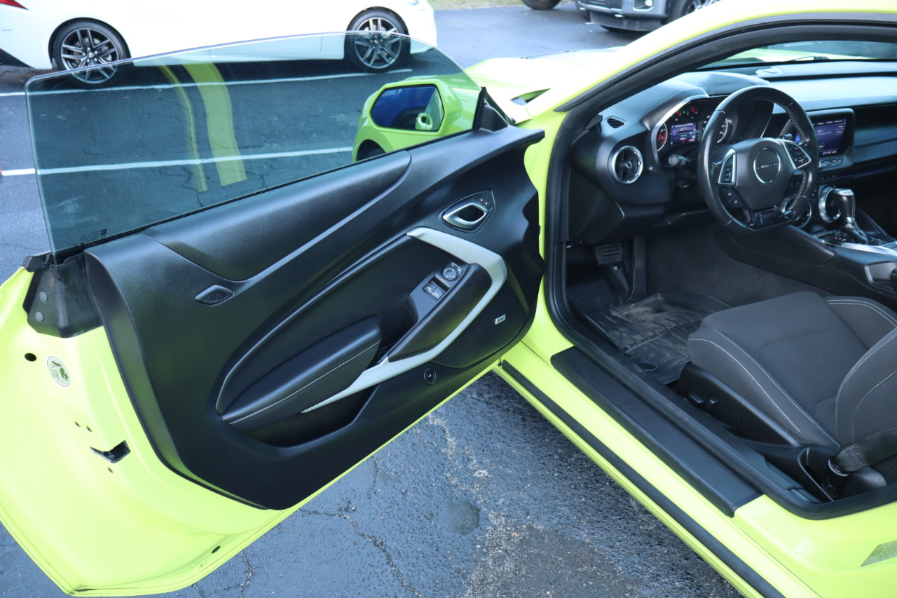 Chevrolet Camaro 2dr Cpe LT1 2021