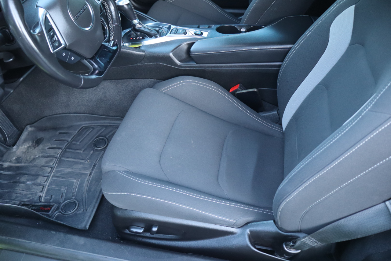 Chevrolet Camaro 2dr Cpe LT1 2021