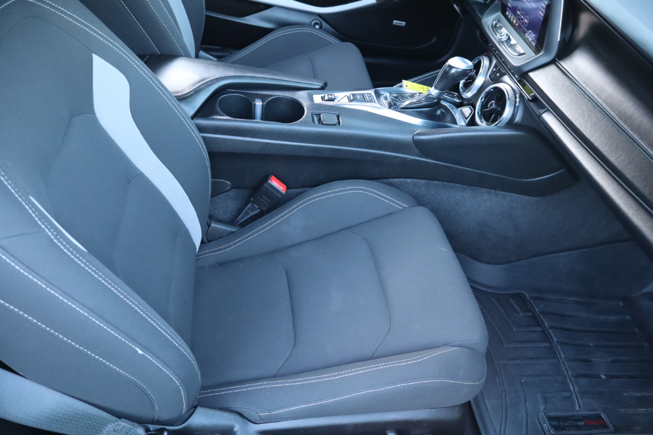 Chevrolet Camaro 2dr Cpe LT1 2021