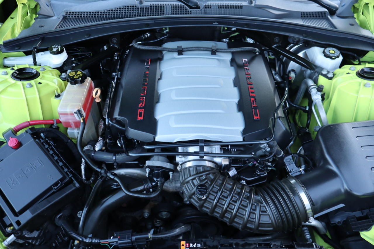 Chevrolet Camaro 2dr Cpe LT1 2021