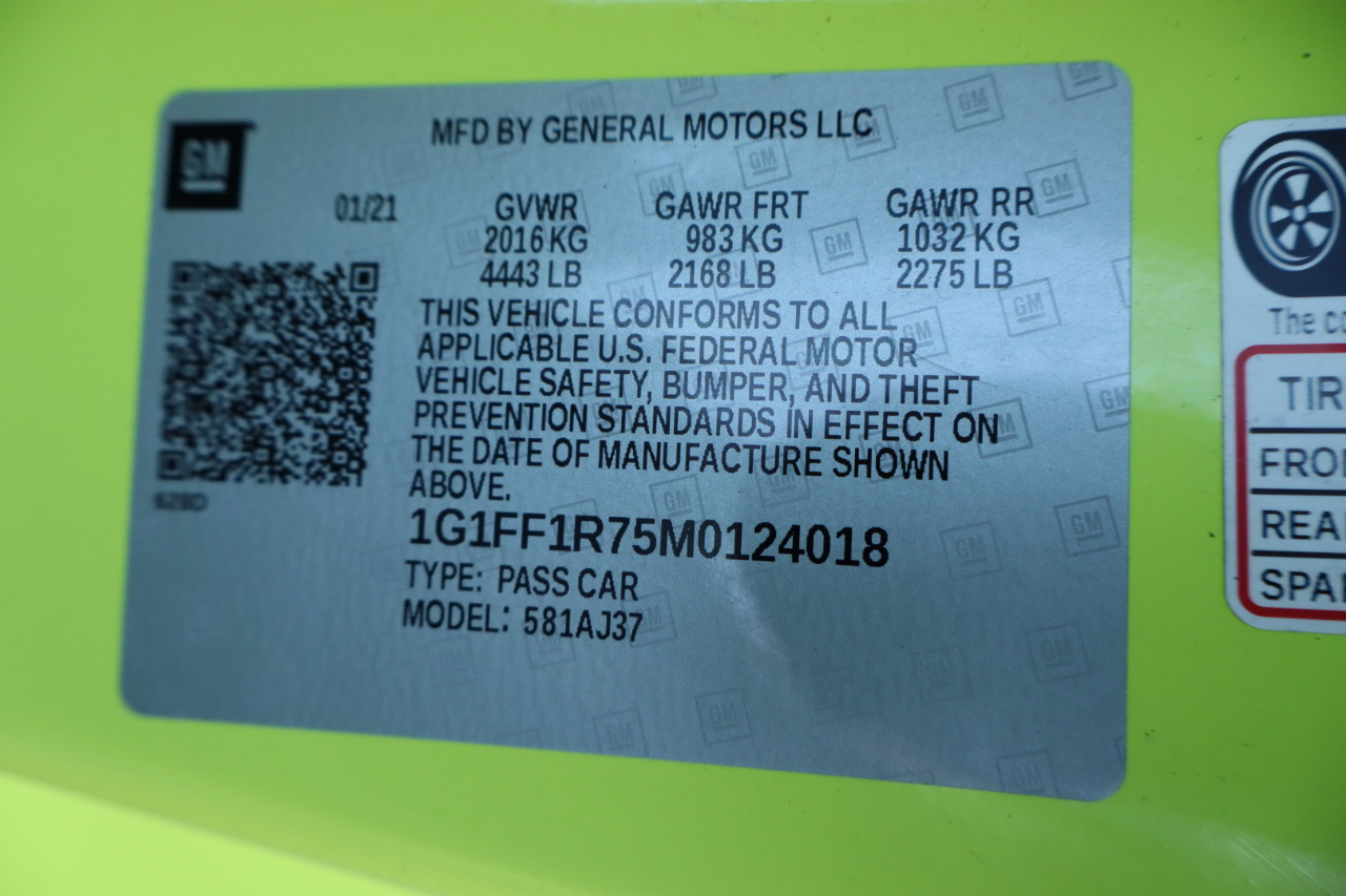 Chevrolet Camaro 2dr Cpe LT1 2021