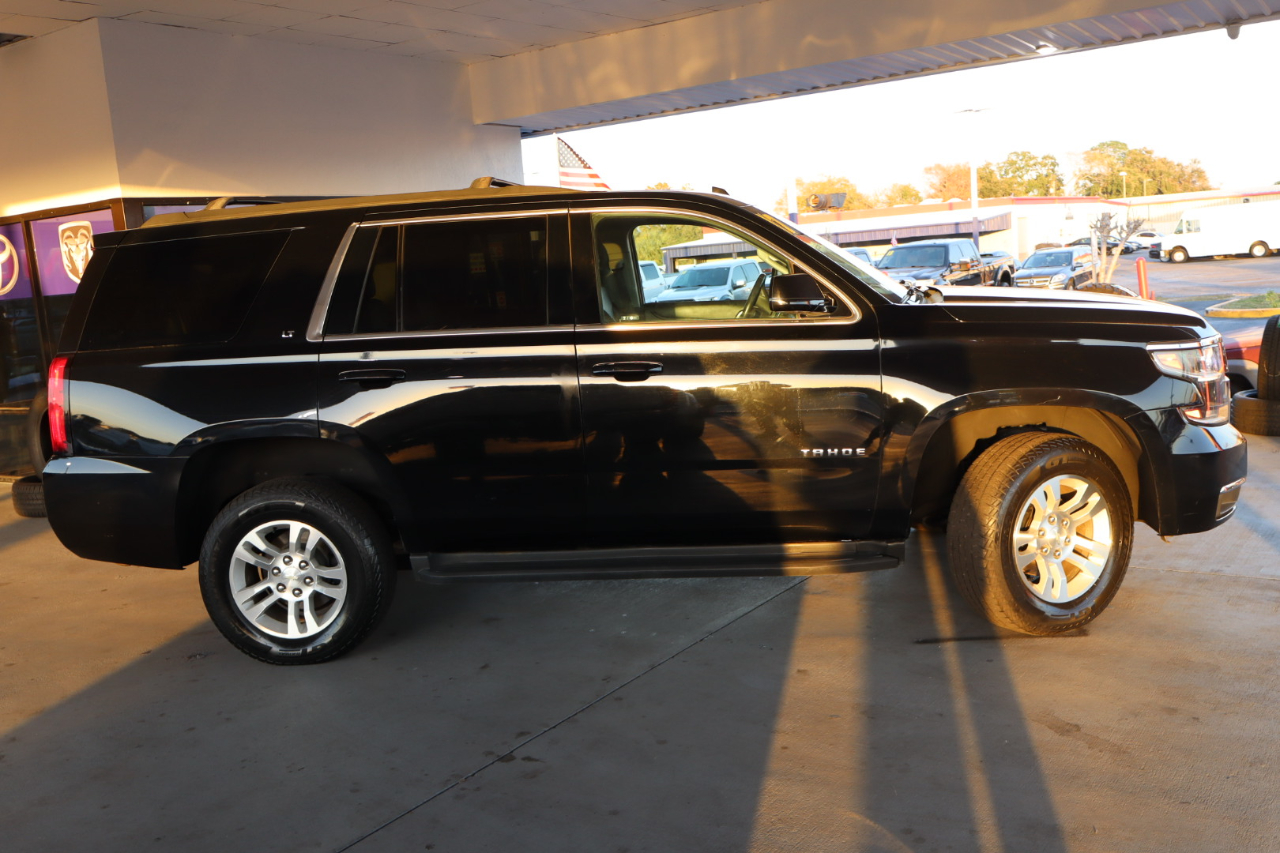 Chevrolet Tahoe 4WD 4dr LT 2017