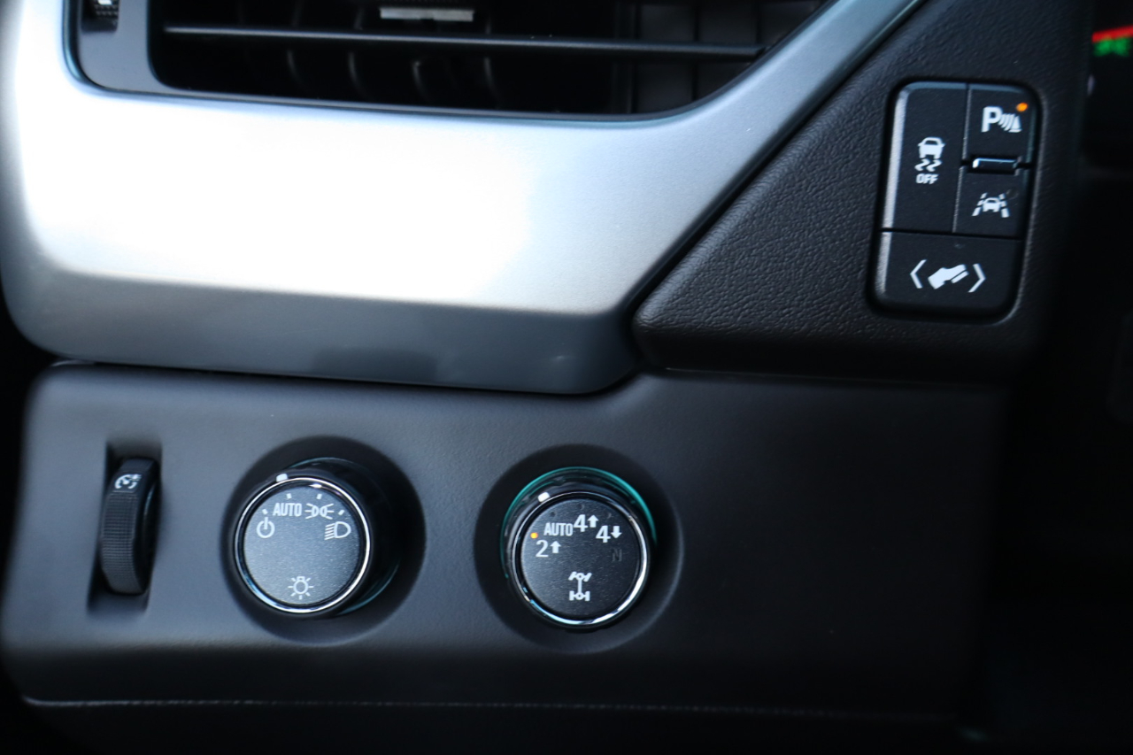 Chevrolet Tahoe 4WD 4dr LT 2017