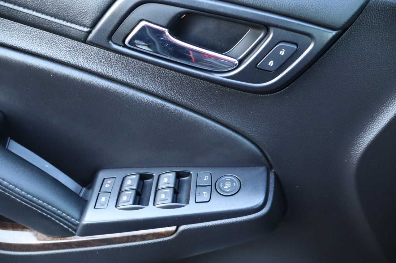 Chevrolet Tahoe 4WD 4dr LT 2017