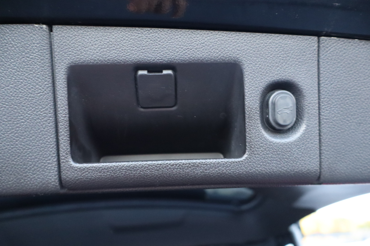 Chevrolet Tahoe 4WD 4dr LT 2017