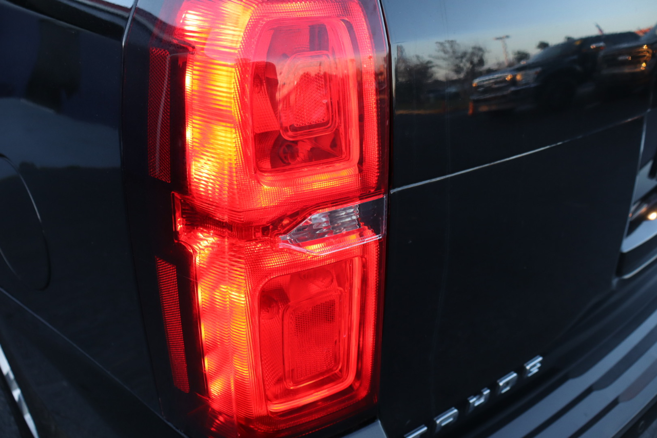 Chevrolet Tahoe 4WD 4dr LT 2017