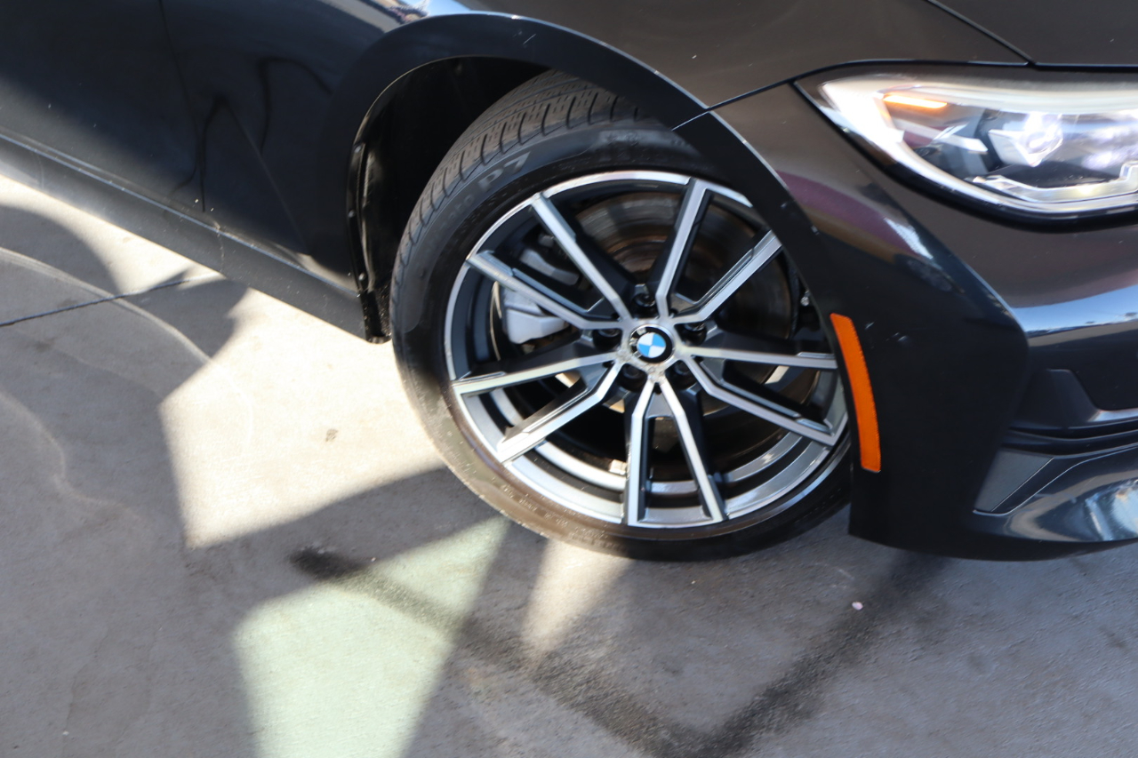 BMW 3 Series 330i Sedan 2019