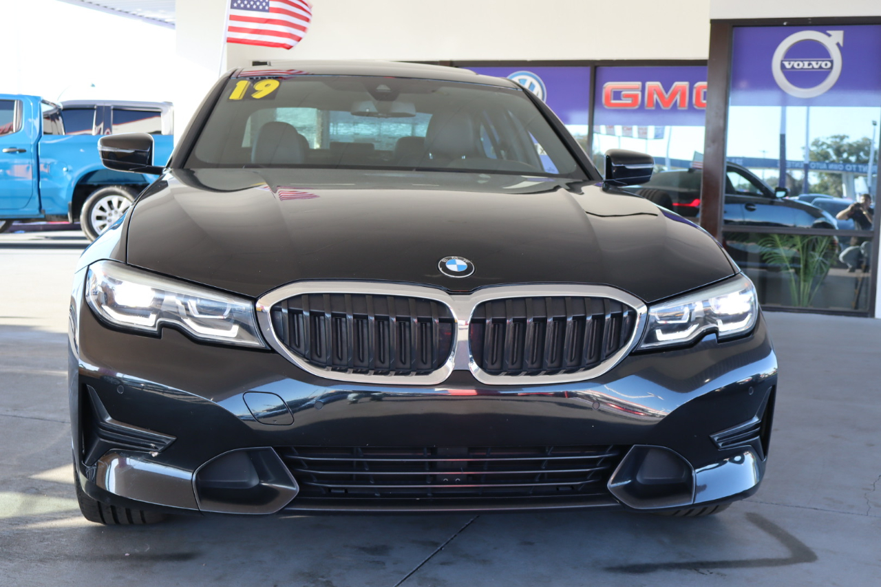 BMW 3 Series 330i Sedan 2019