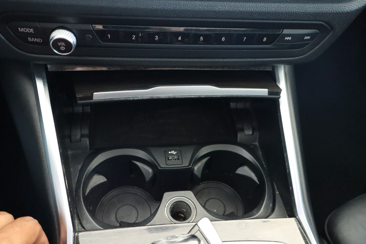 BMW 3 Series 330i Sedan 2019