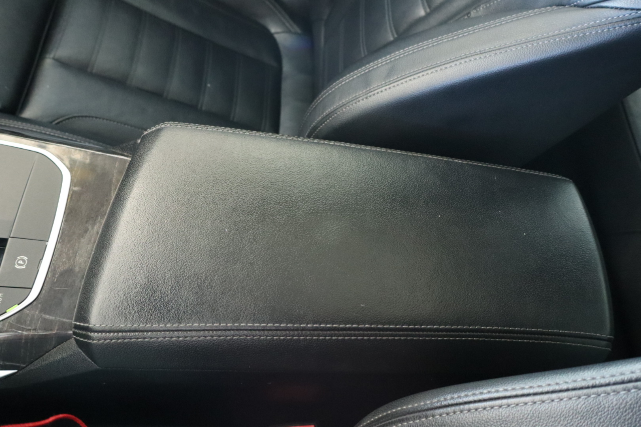 BMW 3 Series 330i Sedan 2019