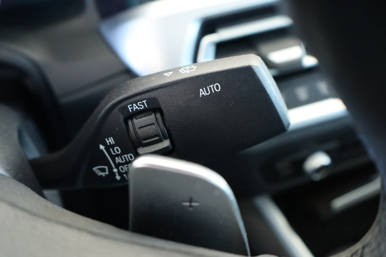 BMW 3 Series 330i Sedan 2019