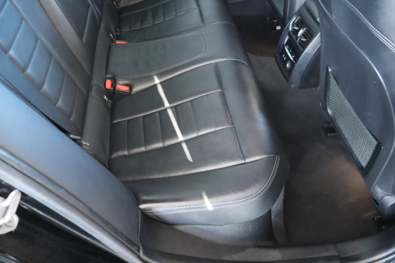 BMW 3 Series 330i Sedan 2019