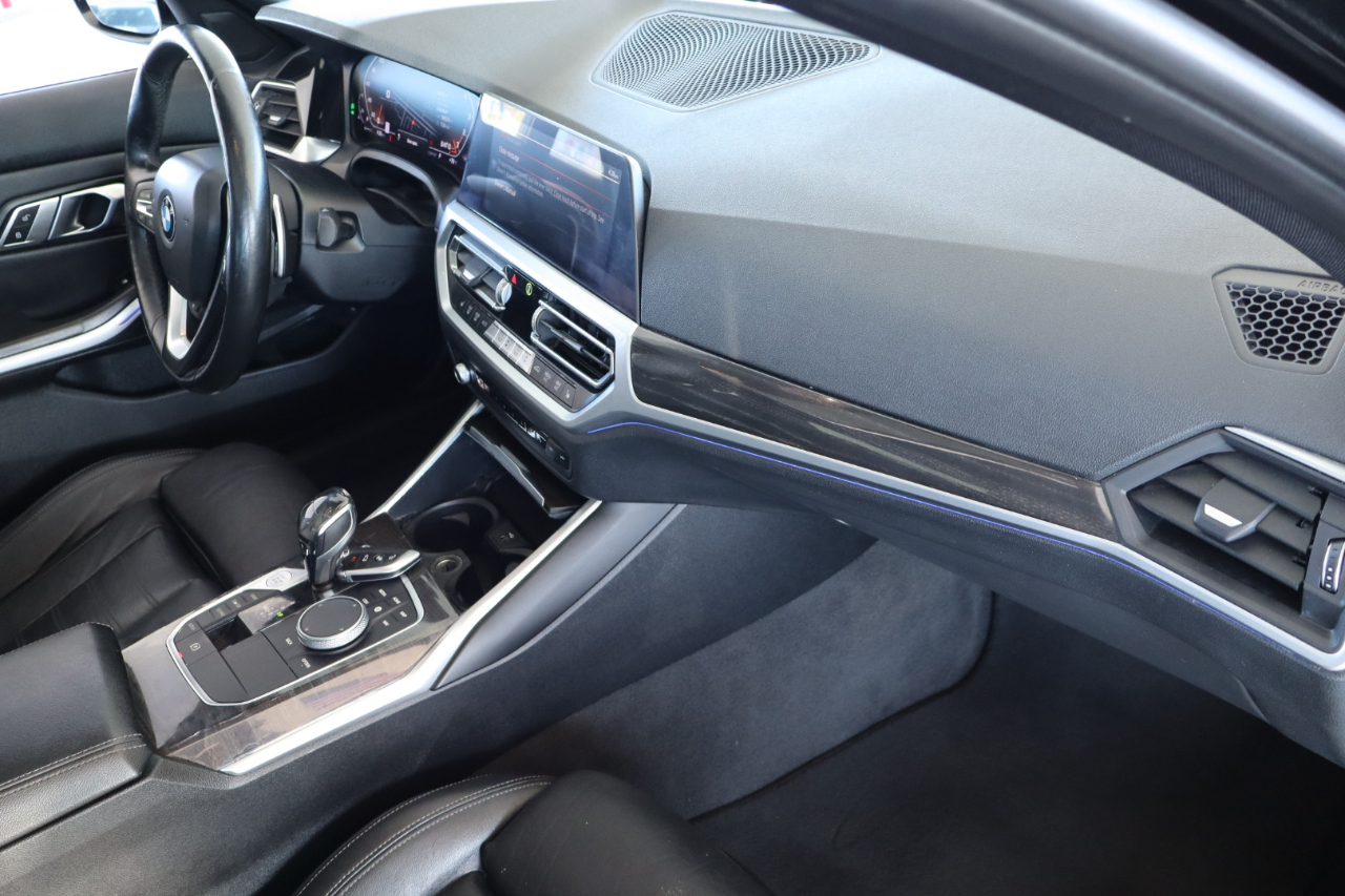 BMW 3 Series 330i Sedan 2019