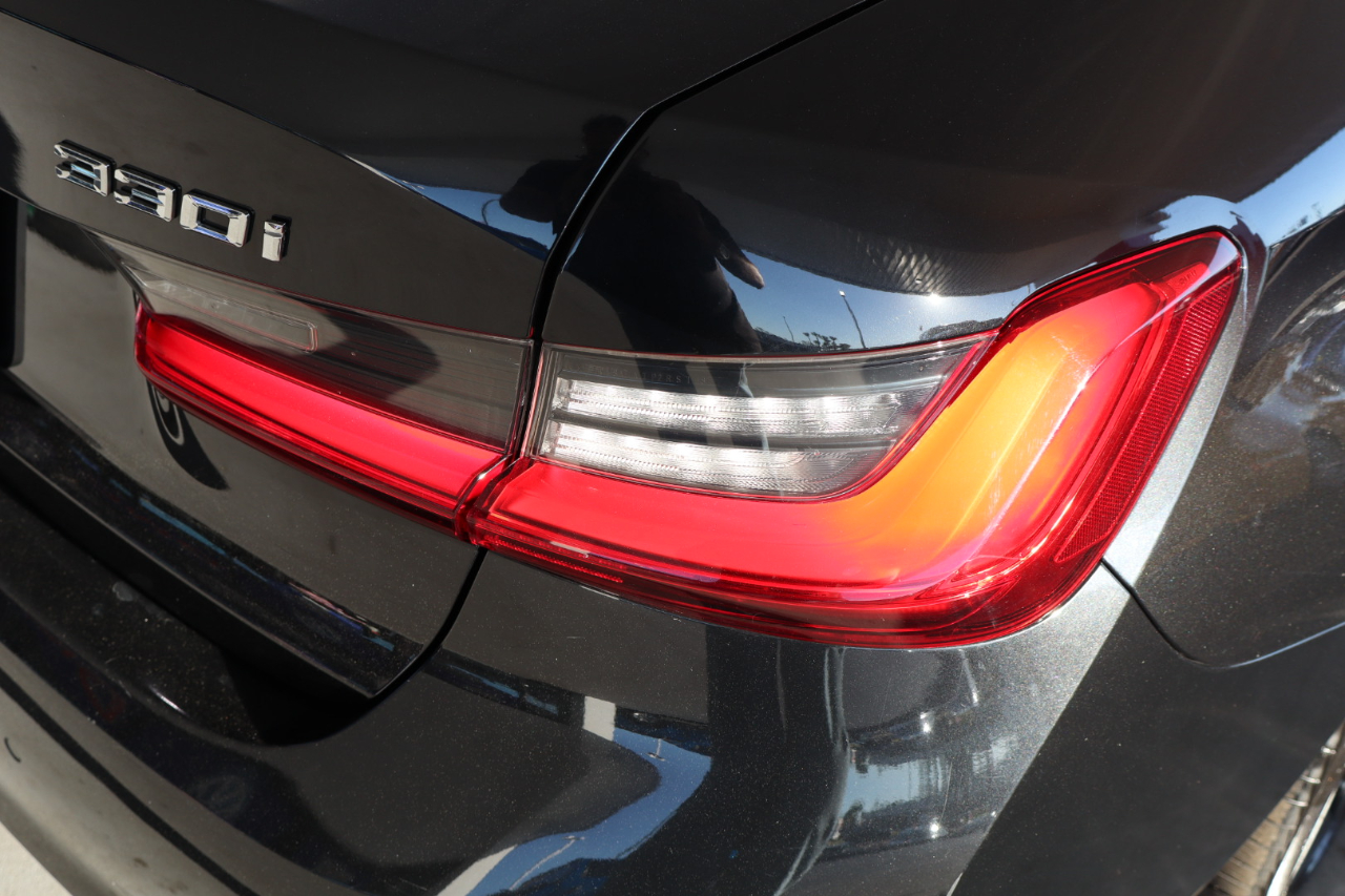 BMW 3 Series 330i Sedan 2019