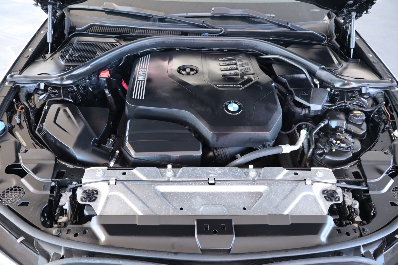 BMW 3 Series 330i Sedan 2019