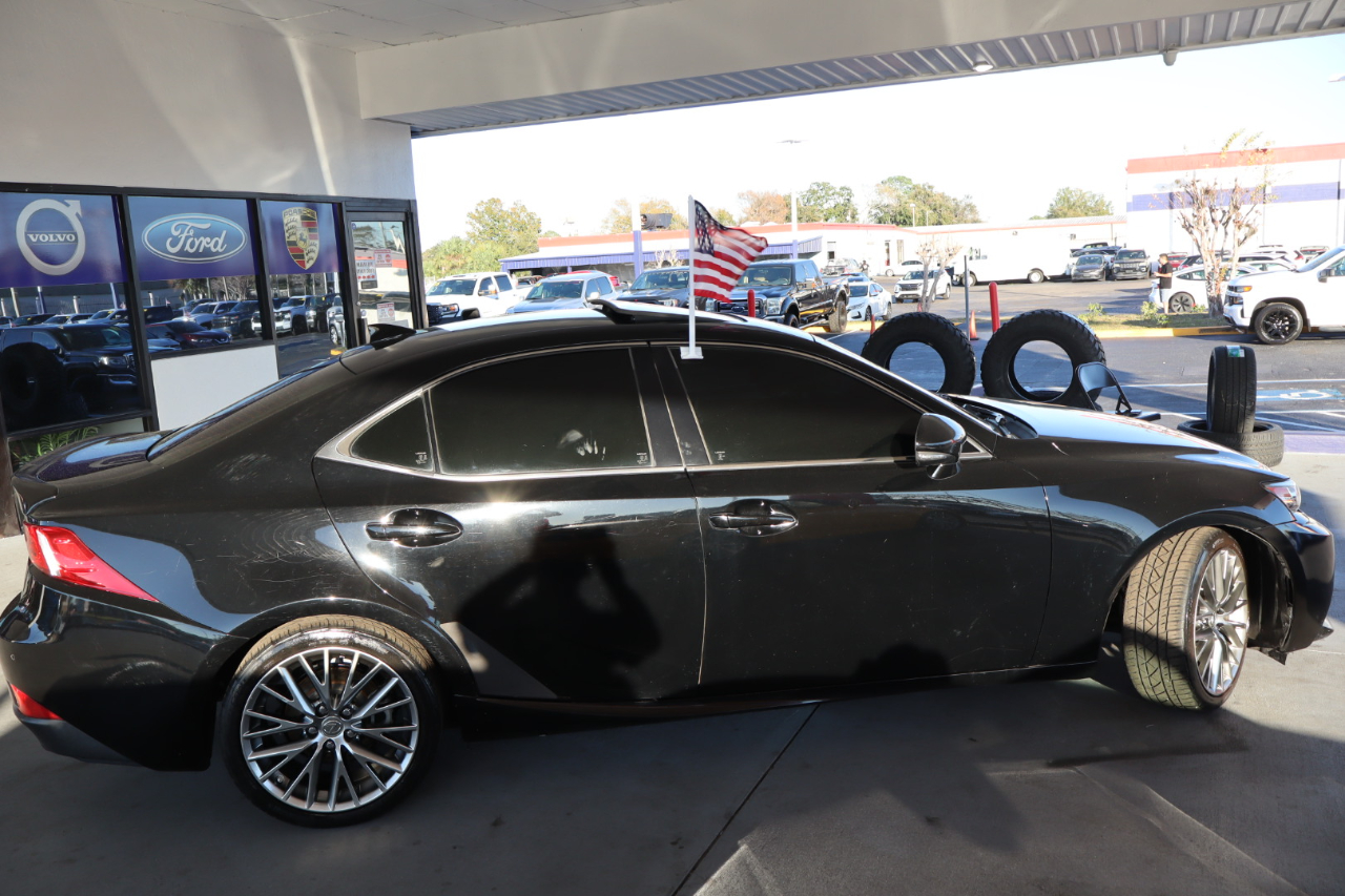 Lexus IS 250 4dr Sport Sdn RWD 2015