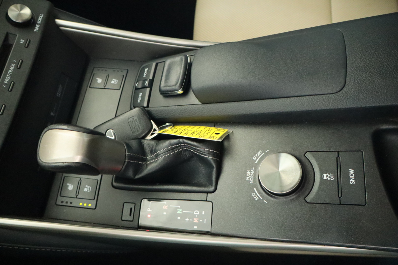 Lexus IS 250 4dr Sport Sdn RWD 2015