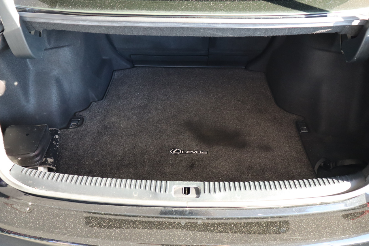 Lexus IS 250 4dr Sport Sdn RWD 2015