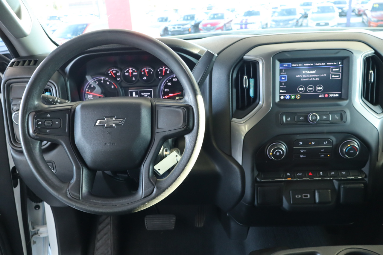 Chevrolet Silverado 1500 2WD Crew Cab 147" Custom 2021