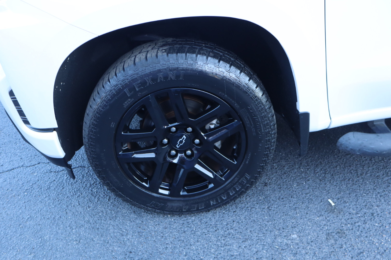 Chevrolet Silverado 1500 2WD Crew Cab 147" Custom 2021