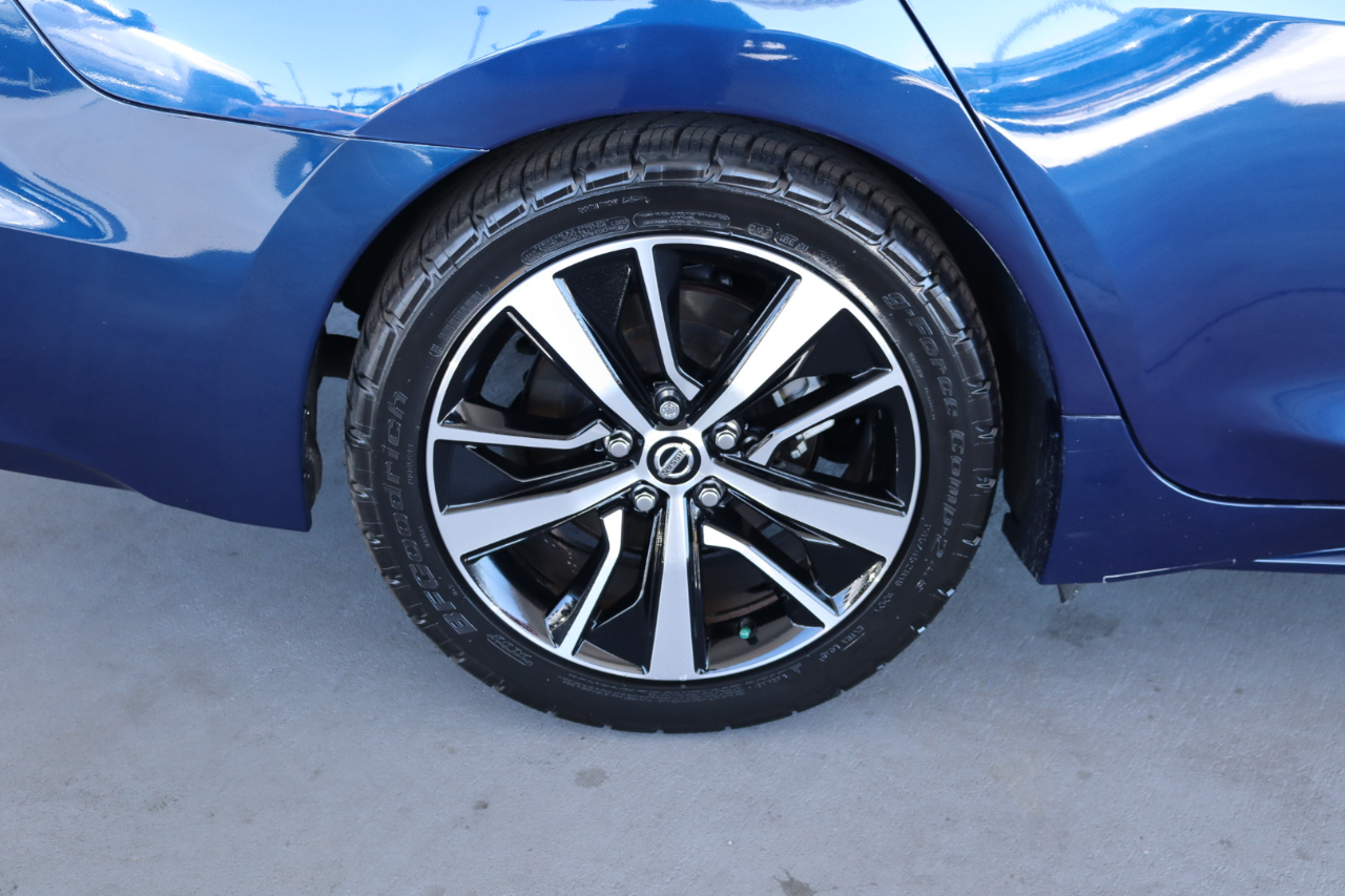 Nissan Maxima SV 3.5L 2021