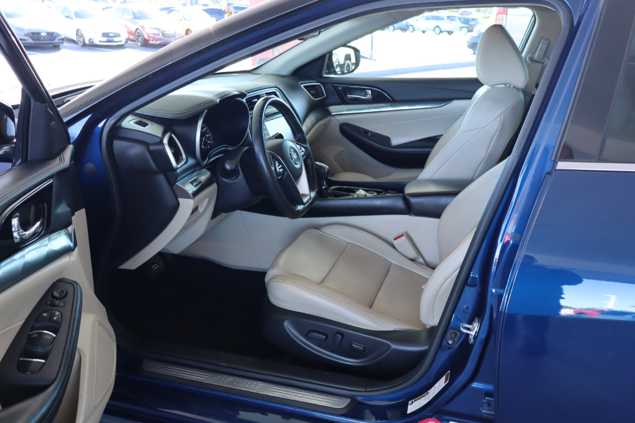 Nissan Maxima SV 3.5L 2021