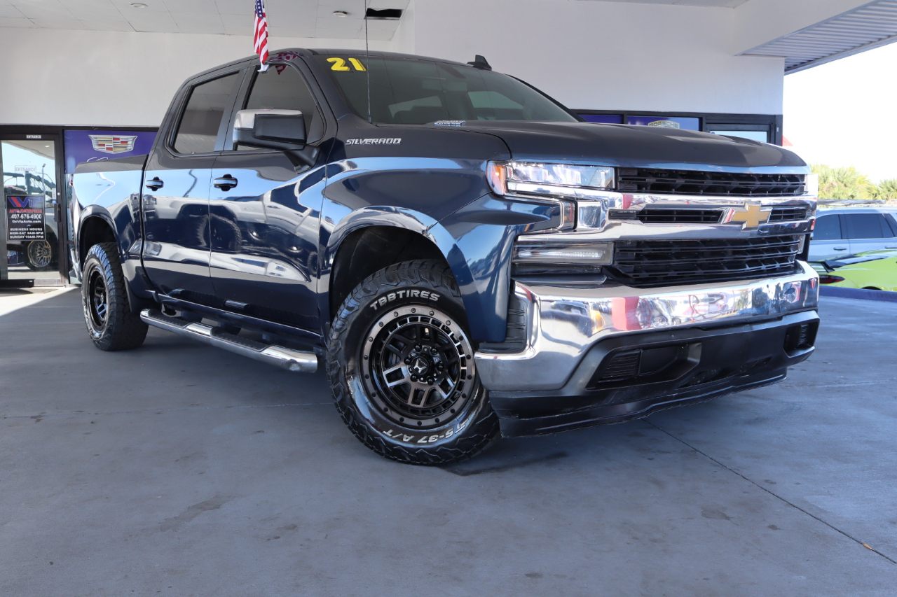 Chevrolet Silverado 1500 2WD Crew Cab 147" LT 2021