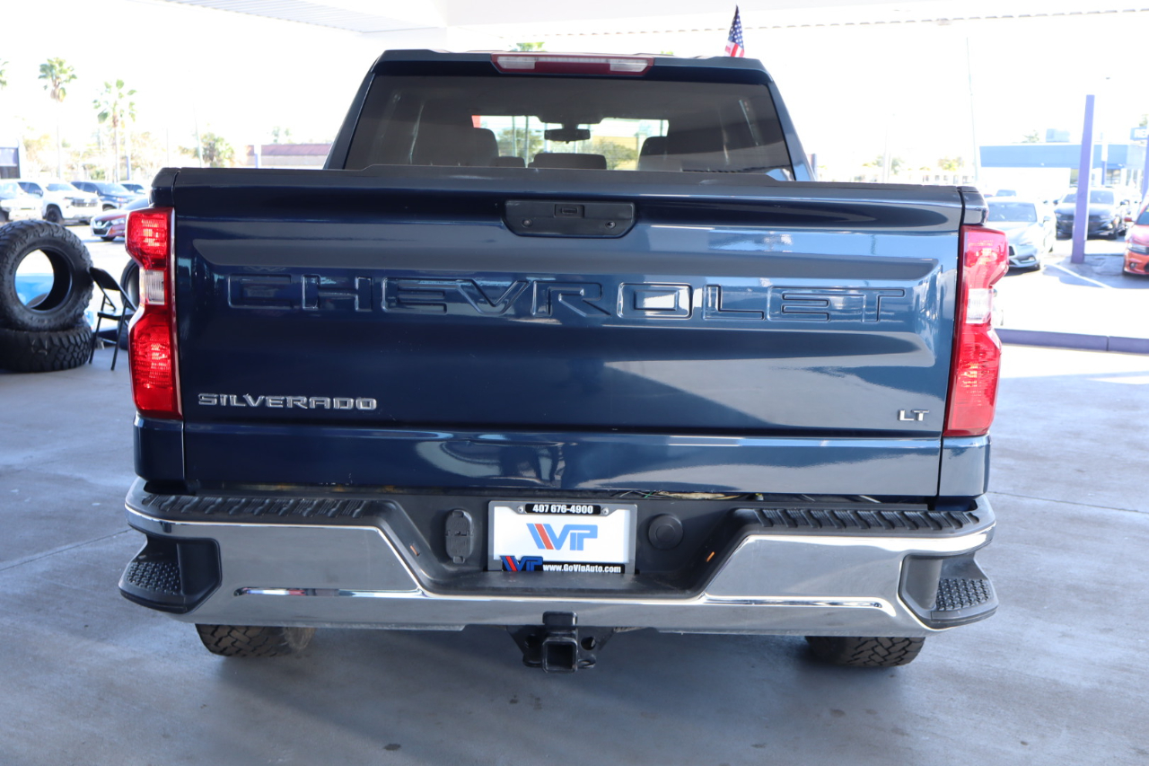 Chevrolet Silverado 1500 2WD Crew Cab 147" LT 2021