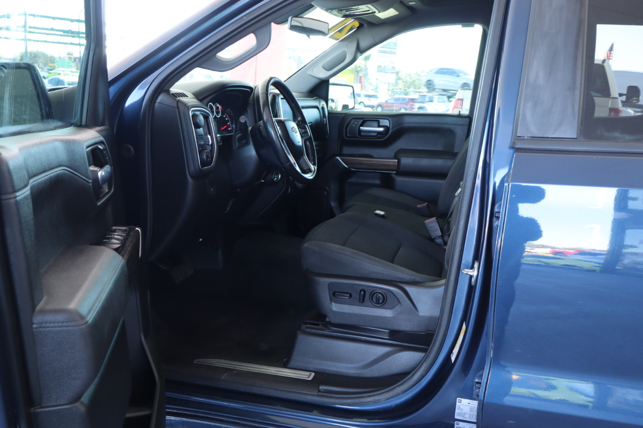 Chevrolet Silverado 1500 2WD Crew Cab 147" LT 2021