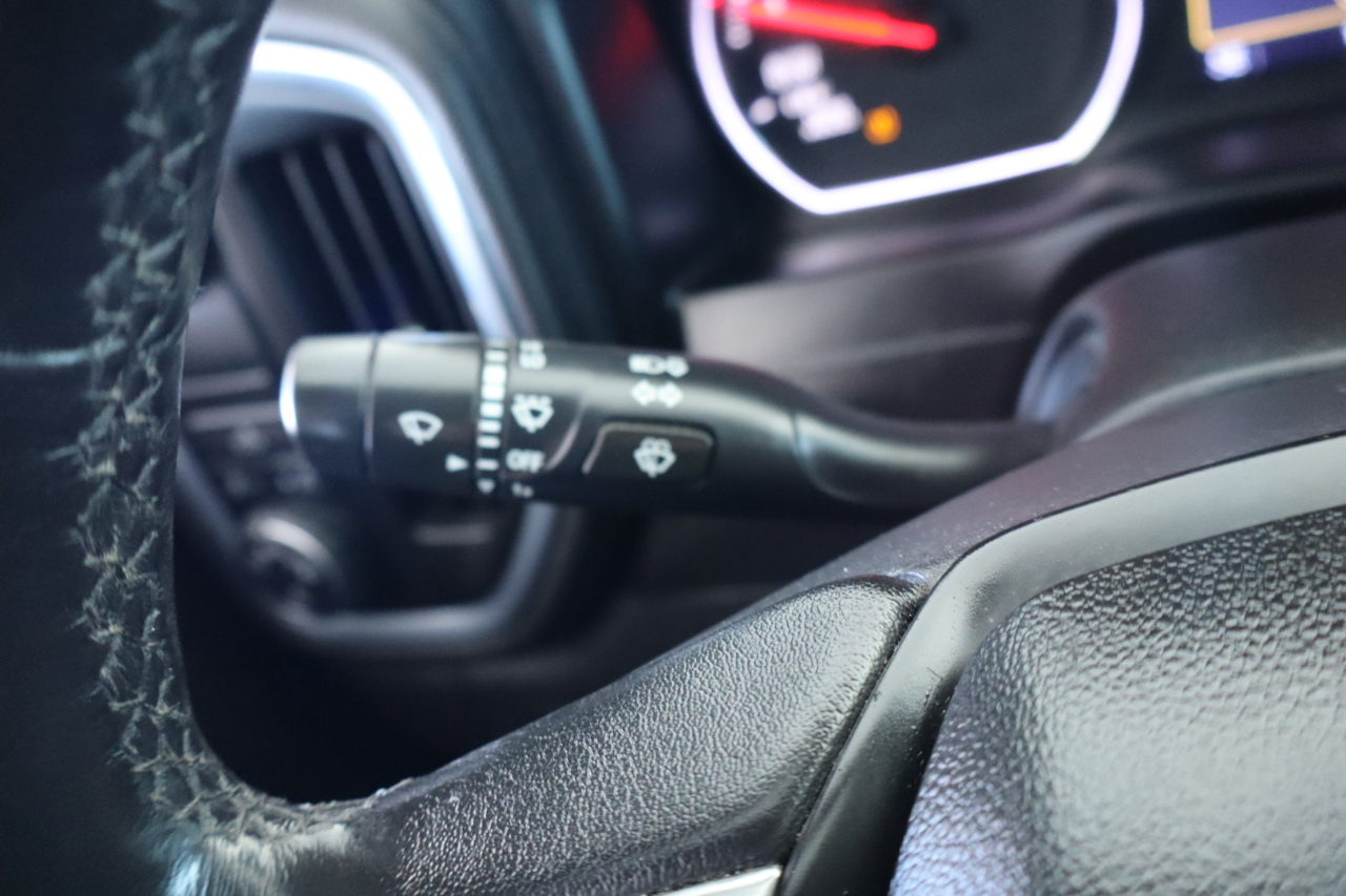 Chevrolet Silverado 1500 2WD Crew Cab 147" LT 2021