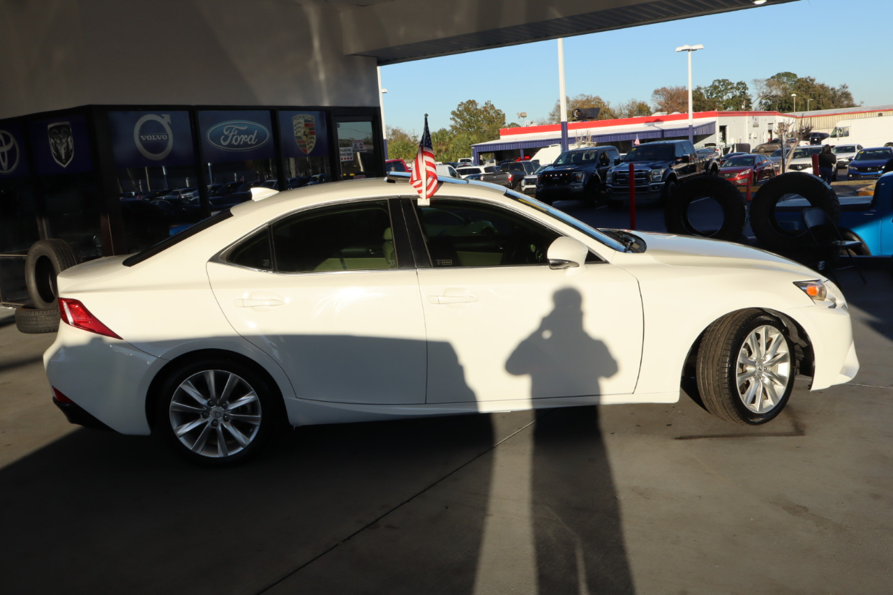 Lexus IS 250 4dr Sport Sdn Auto RWD 2014