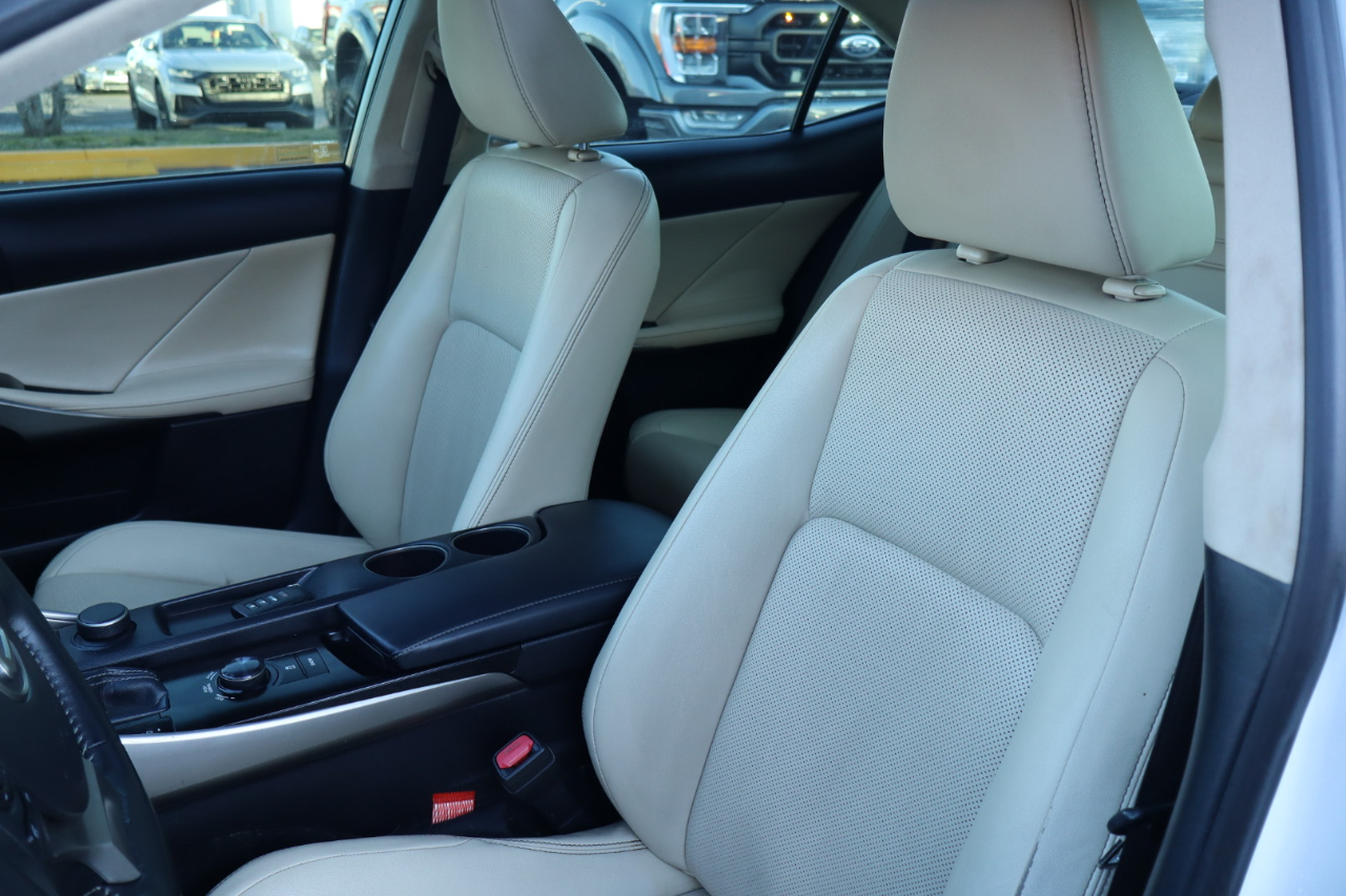 Lexus IS 250 4dr Sport Sdn Auto RWD 2014