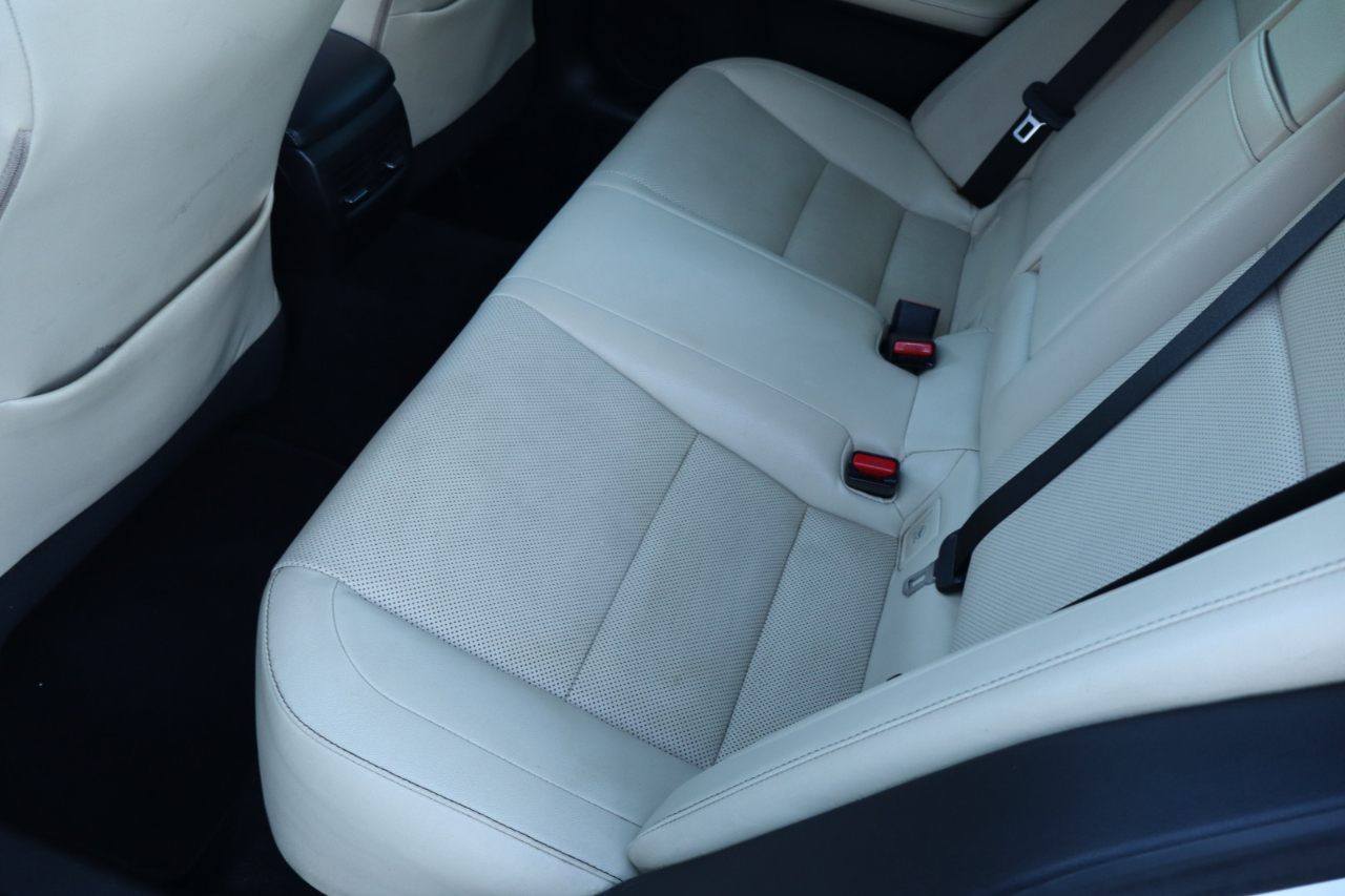 Lexus IS 250 4dr Sport Sdn Auto RWD 2014