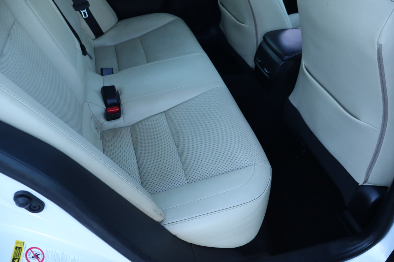 Lexus IS 250 4dr Sport Sdn Auto RWD 2014