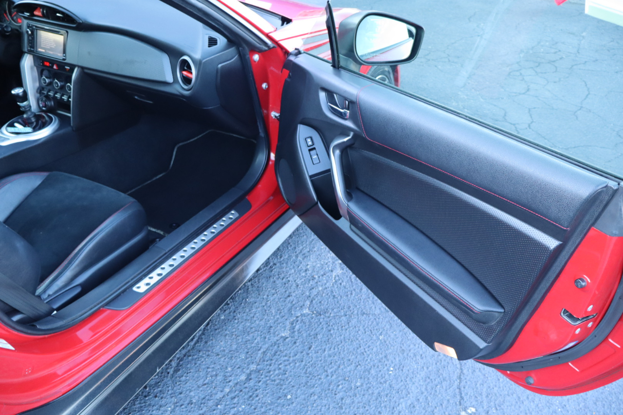 Subaru BRZ 2dr Cpe Man Limited 2015