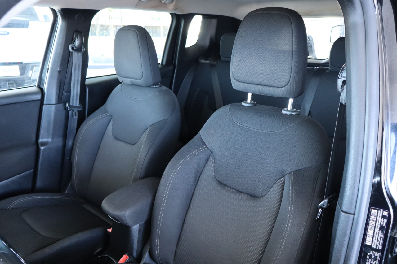 Jeep Renegade Jeepster FWD *Ltd Avail* 2021