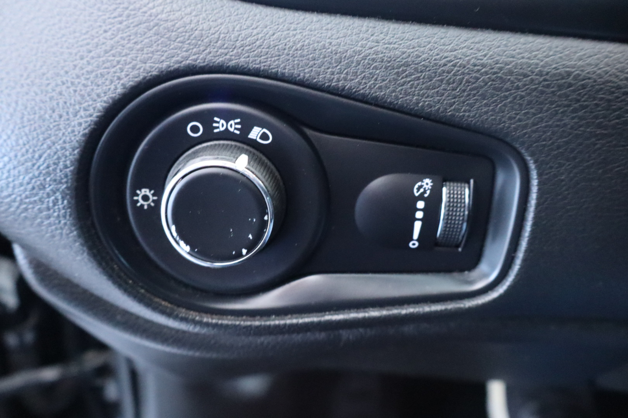 Jeep Renegade Jeepster FWD *Ltd Avail* 2021