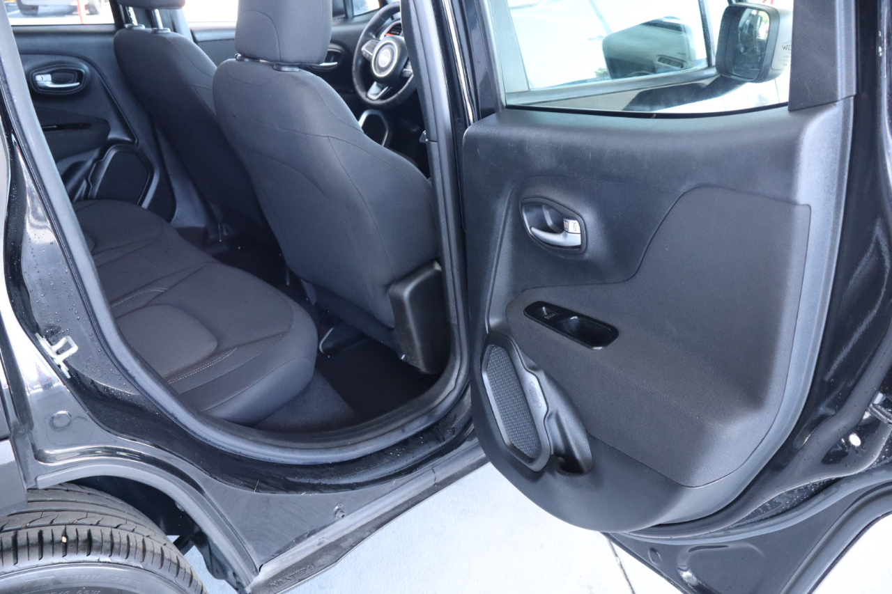 Jeep Renegade Jeepster FWD *Ltd Avail* 2021