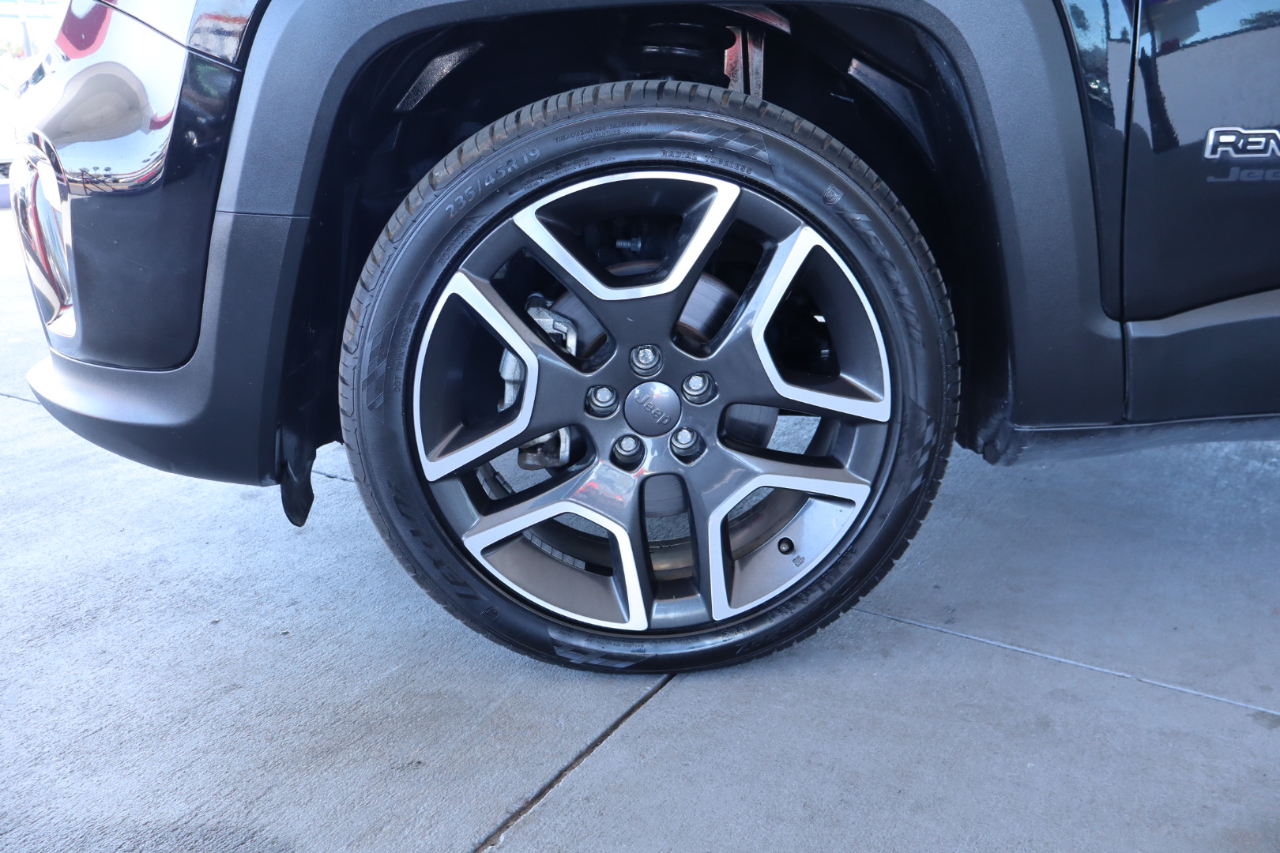 Jeep Renegade Jeepster FWD *Ltd Avail* 2021