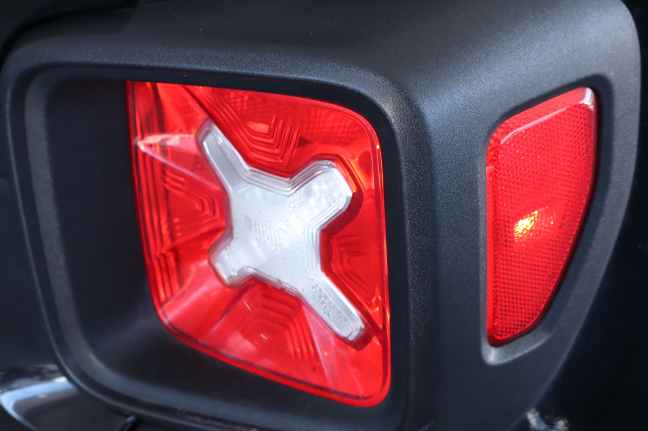 Jeep Renegade Jeepster FWD *Ltd Avail* 2021