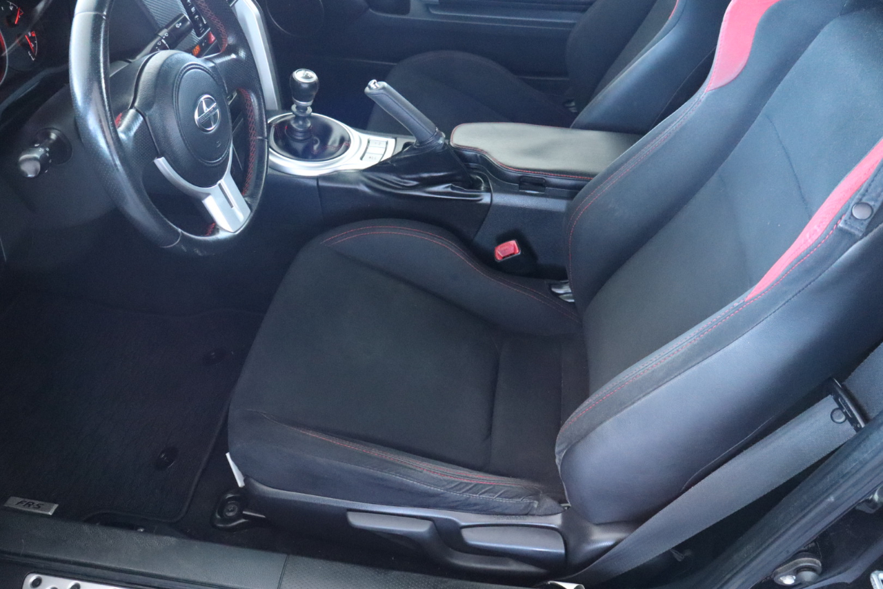 Scion FR-S 2dr Cpe Man (Natl) 2016