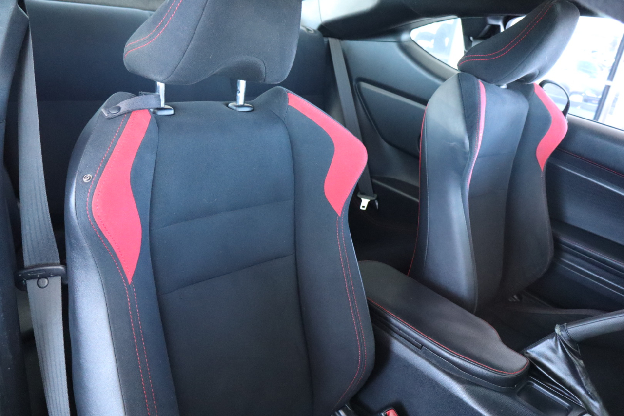 Scion FR-S 2dr Cpe Man (Natl) 2016