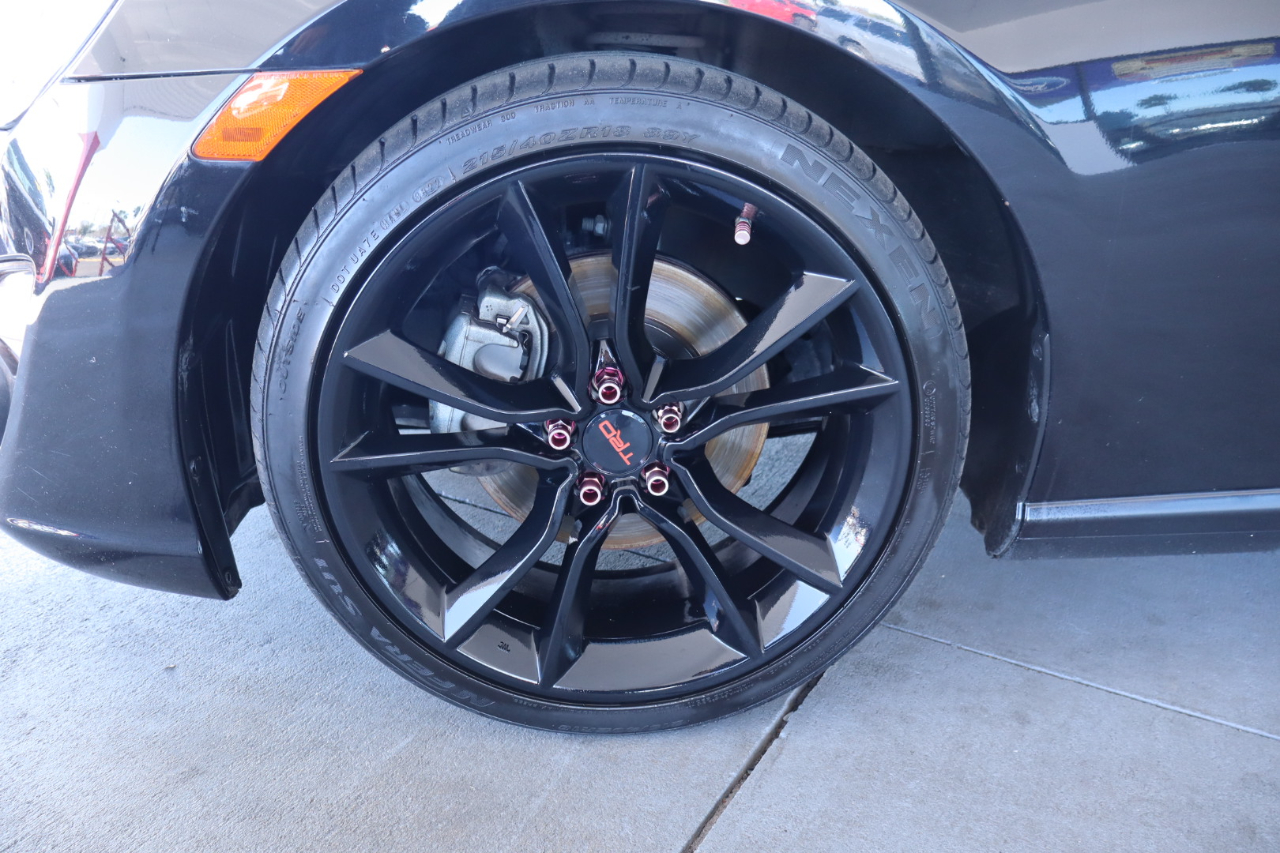 Scion FR-S 2dr Cpe Man (Natl) 2016