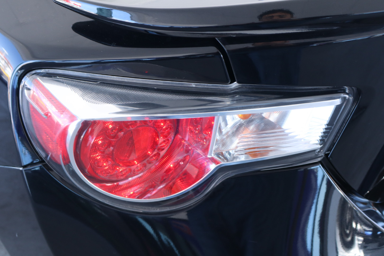 Scion FR-S 2dr Cpe Man (Natl) 2016