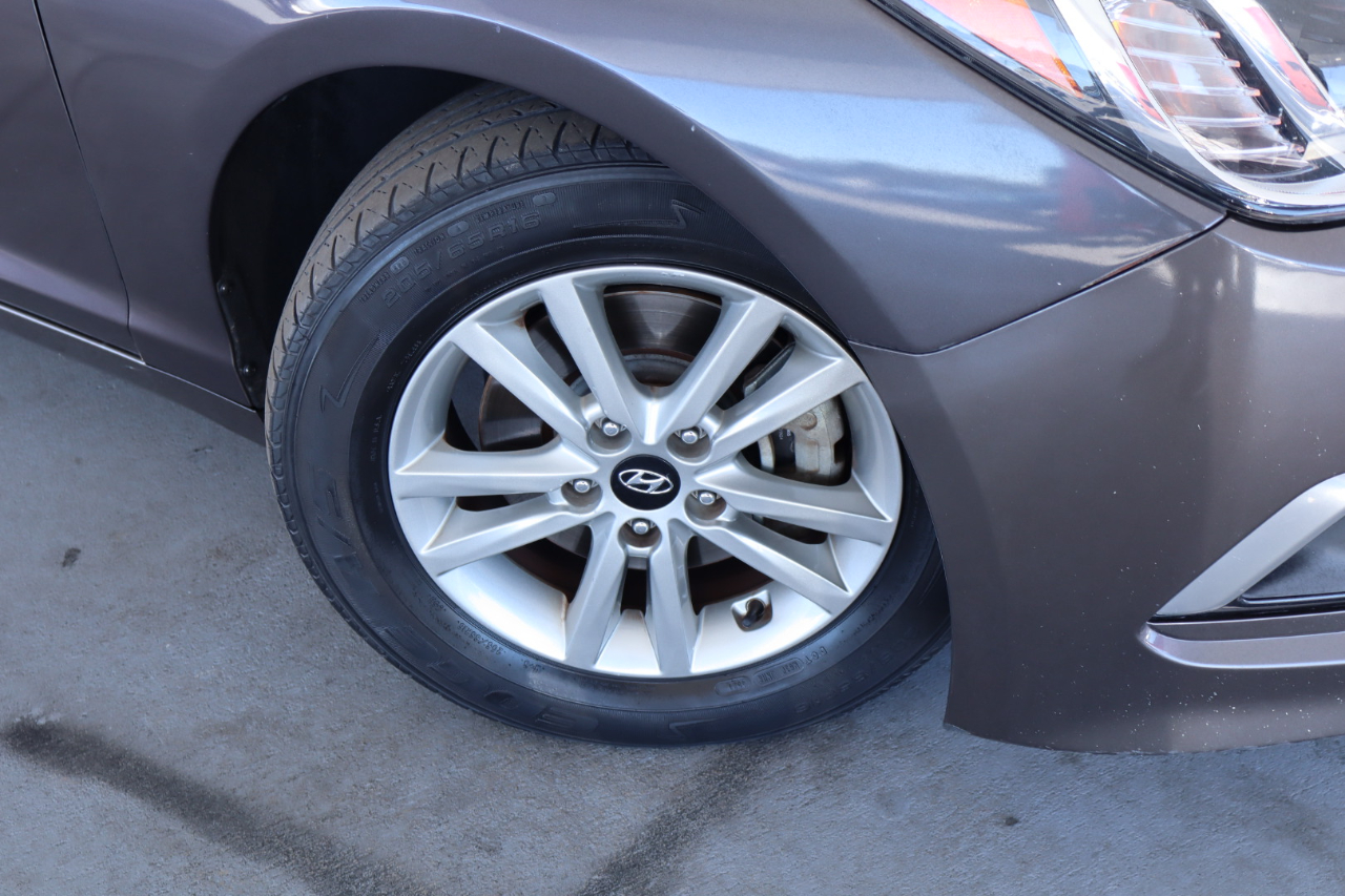 Hyundai Sonata SE 2.4L PZEV 2017