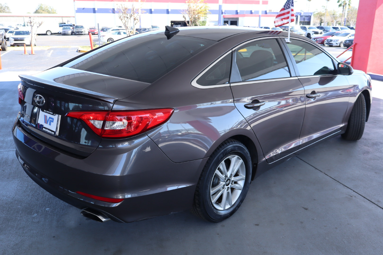Hyundai Sonata SE 2.4L PZEV 2017