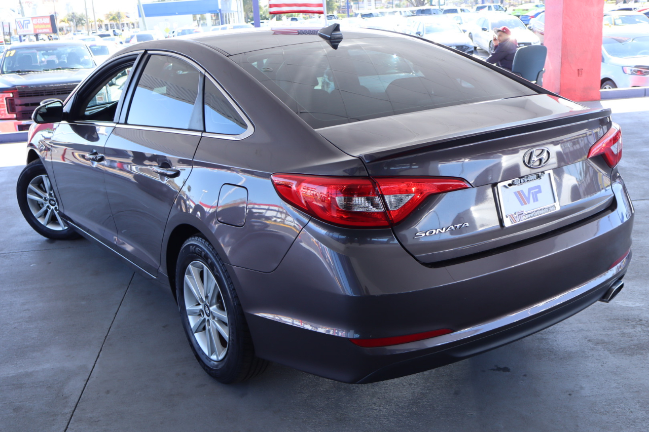 Hyundai Sonata SE 2.4L PZEV 2017