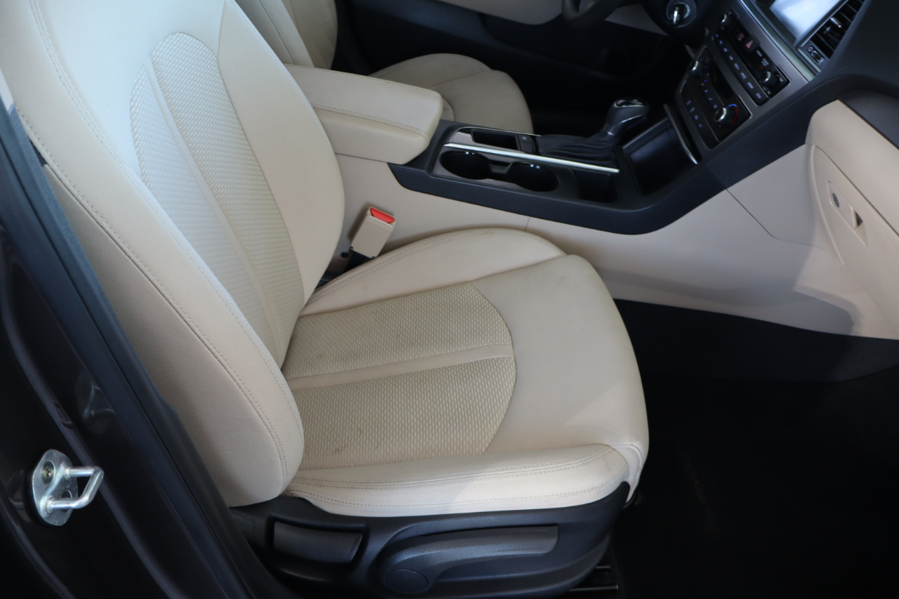 Hyundai Sonata SE 2.4L PZEV 2017