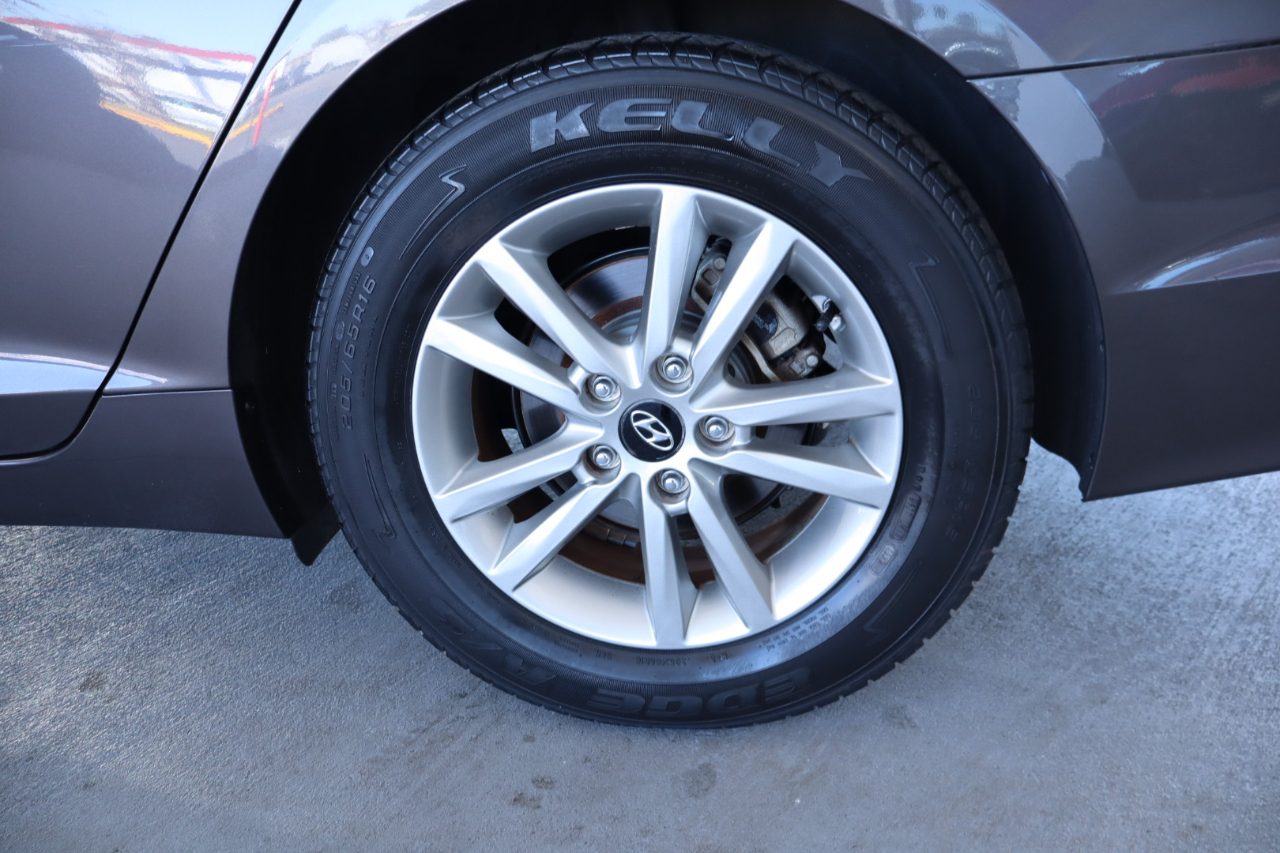 Hyundai Sonata SE 2.4L PZEV 2017
