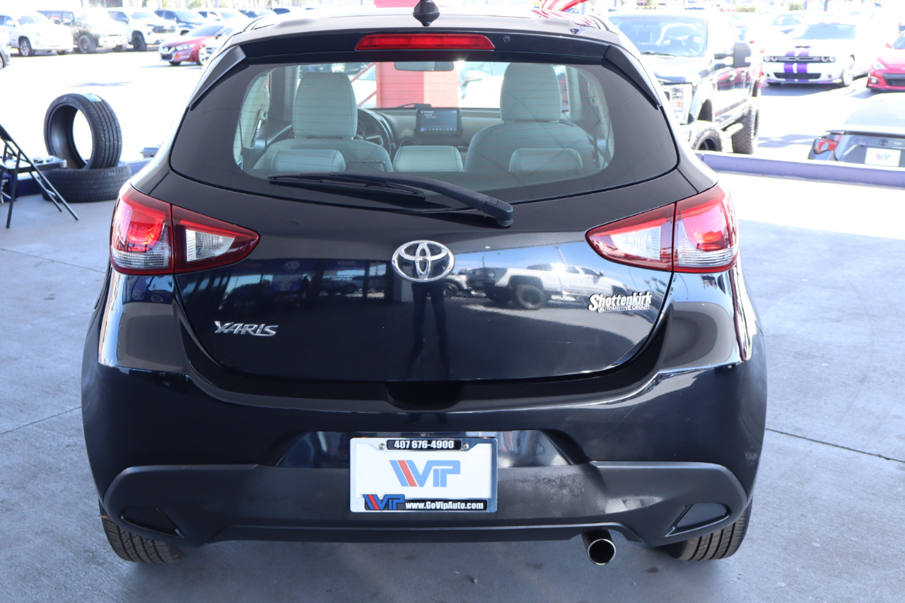 Toyota Yaris Hatchback LE Auto (Natl) 2020